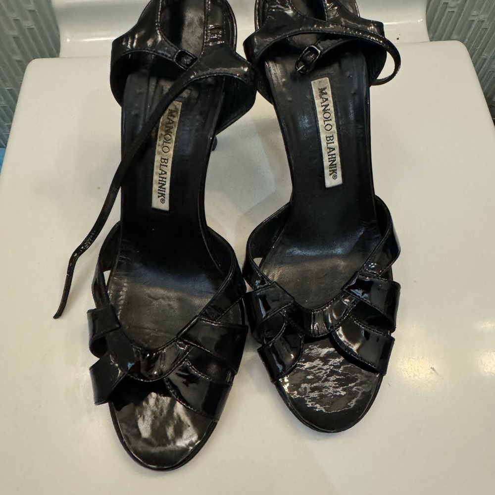 Manolo Blahnik Black Strappy Heels Elegant Design